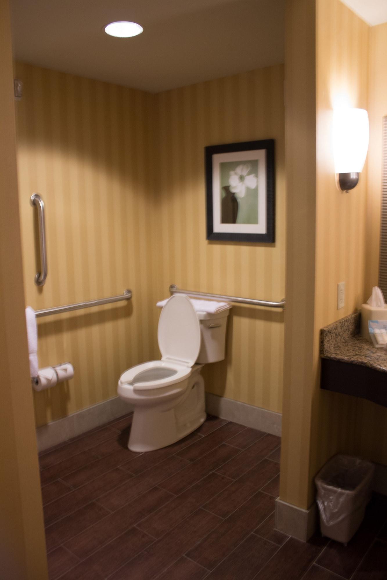 Hilton Garden Inn Pittsburgh/Cranberry Кранбери Тауншип Екстериор снимка